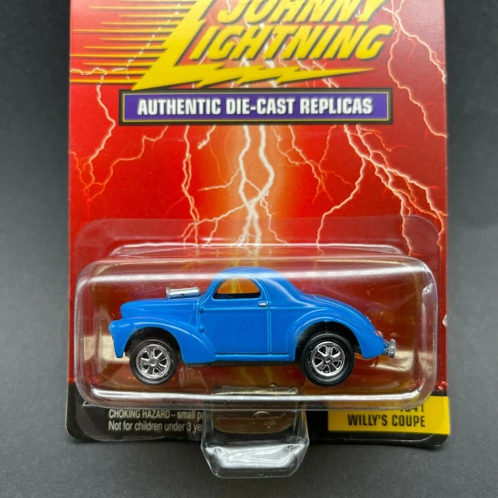 Johnny Lightning new package